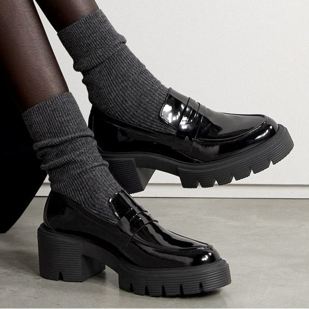 Stuart Weitzman Soho Loafer